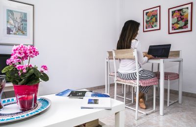 Diana trabajando